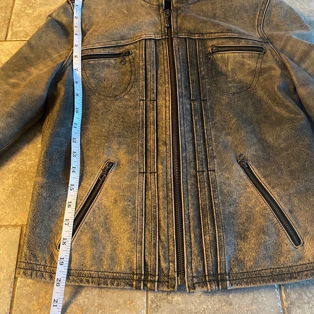 Sold - Picture 6 of 7